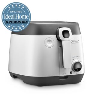 Delonghi deep fryer with Ideal Home Approved stamp
