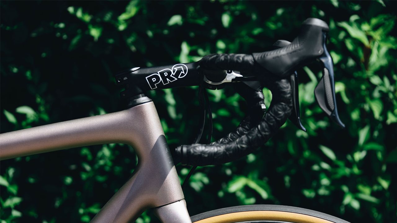 Kasper Asgreen's Specialized S-Works Aethos bike