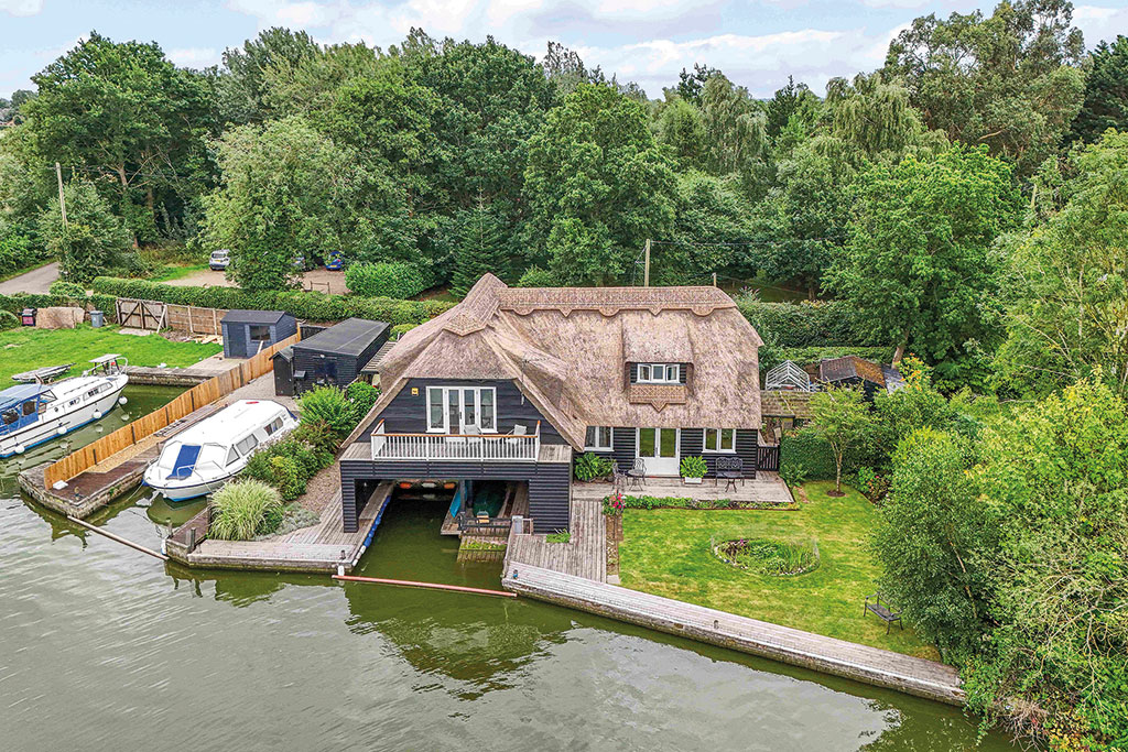 Riverside properties for sale: Waterside, South Walsham, Norfolk. 