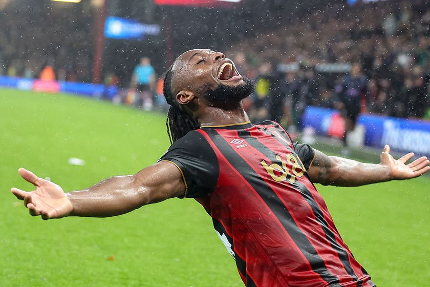 Manchester United target Antoine Semenyo of Bournemouth celebrates after he scores a goal to make it 3-1 during the Premier League match between Bournemouth and Fulham at Vitality Stadium on October 03, 2025 in Bournemouth, England.