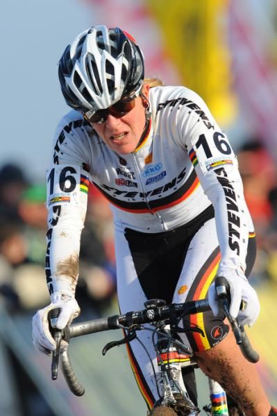 German champion Hanka Kupfernagel (Itera-Stevens) finished in fifth place.