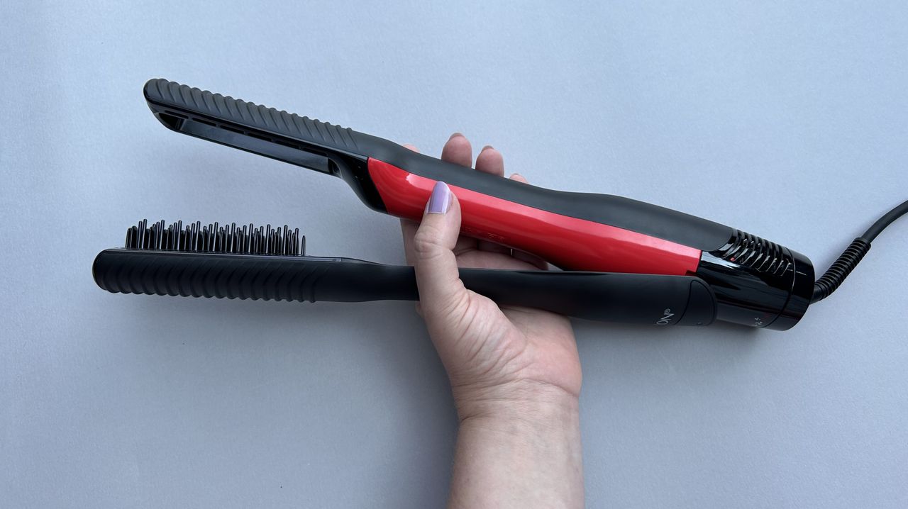 Revlon One-Step Air Straight