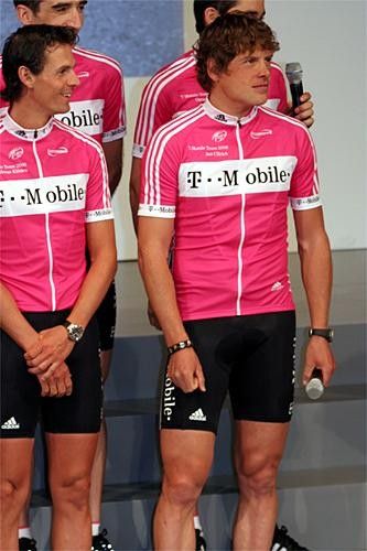 Jan Ullrich and Andreas Kloden have been runners-up in recent Tours. Kloden says that he will back 100 percent in the 2006 race.