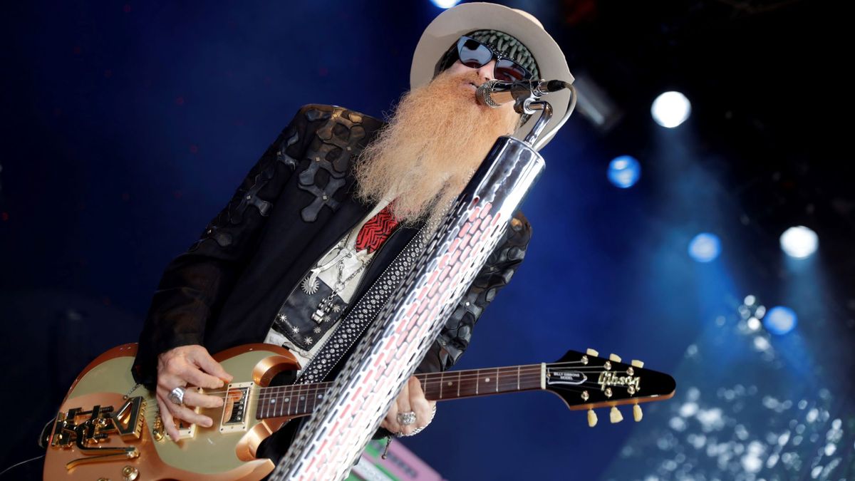 Billy F. Gibbons Reveals How Jeff Beck Helped ZZ Top Score the First ...