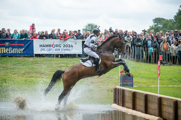 Ingrid Klimke FRH Escada JS at Luhm&uuml;hlen 2015. Picture by Jon Stroud Media