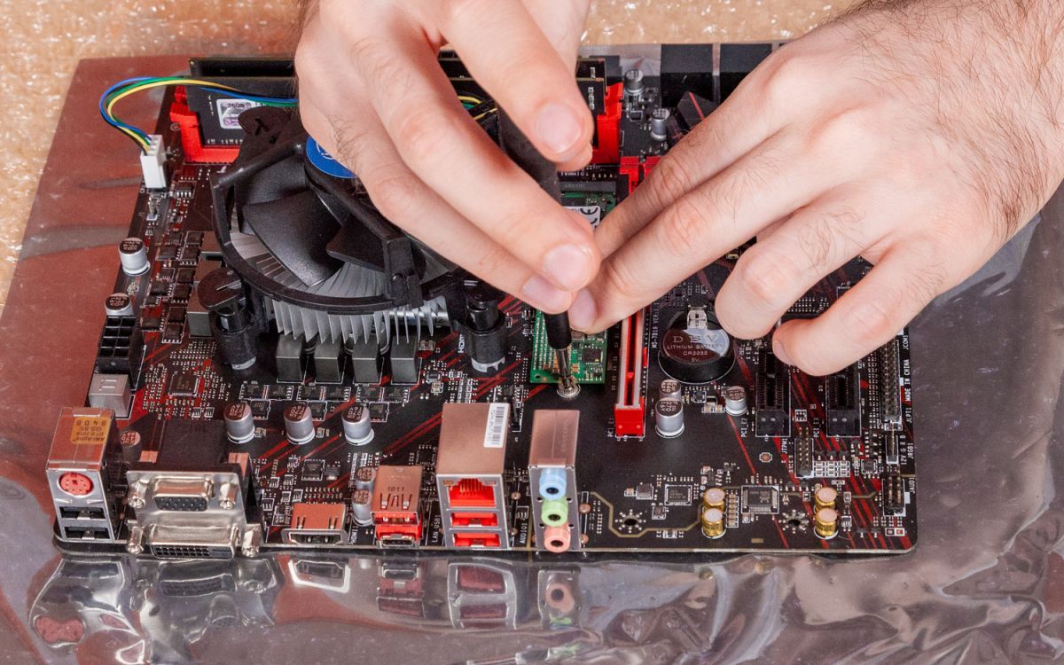 How to Build a PC Tom's Hardware