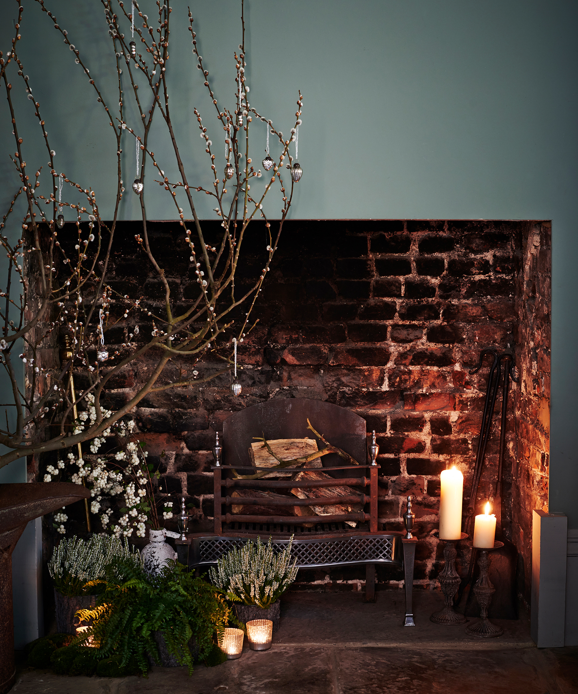 Christmas fireplace ideas Catherine Gratwicke