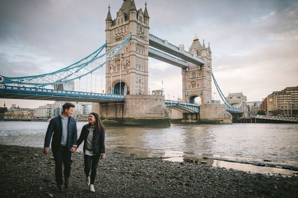 Engagement photos and how to shoot them: 10 tips for great shots of ...