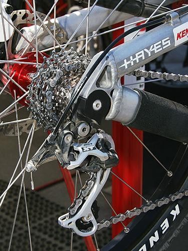 This is certainly one of the stoutest-looking thru-axle rear dropout and derailleur hanger combinations we've seen.