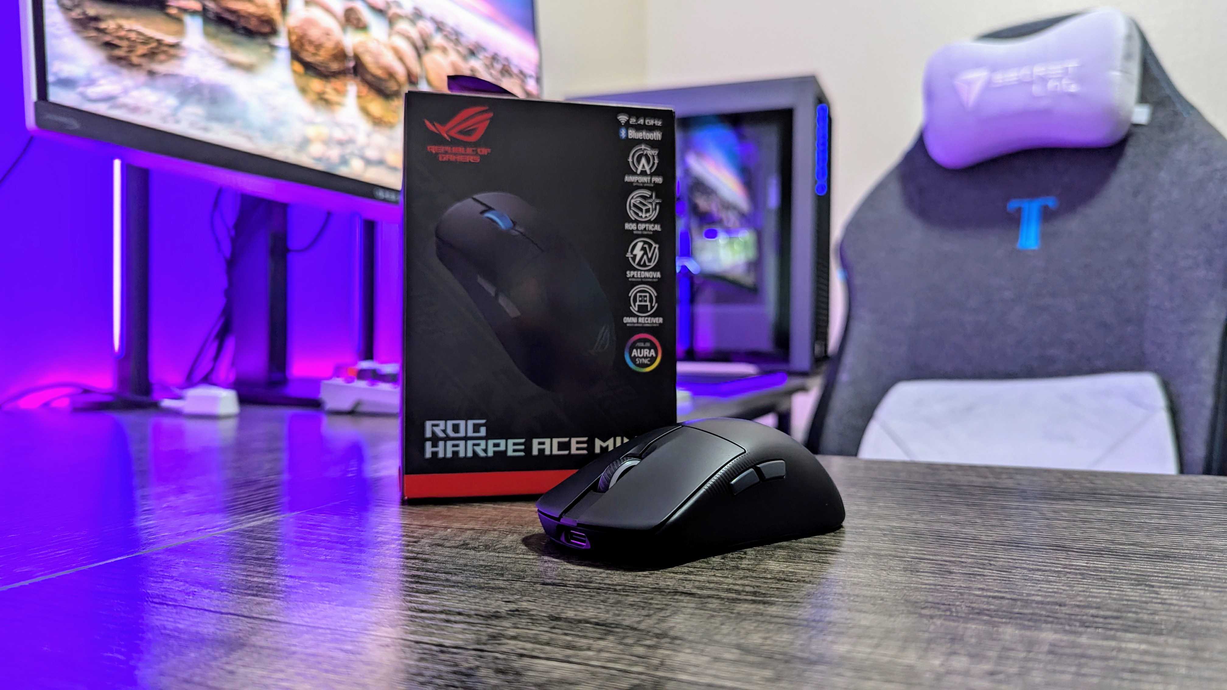 Image of the ASUS ROG Harpe Ace Mini wireless gaming mouse.