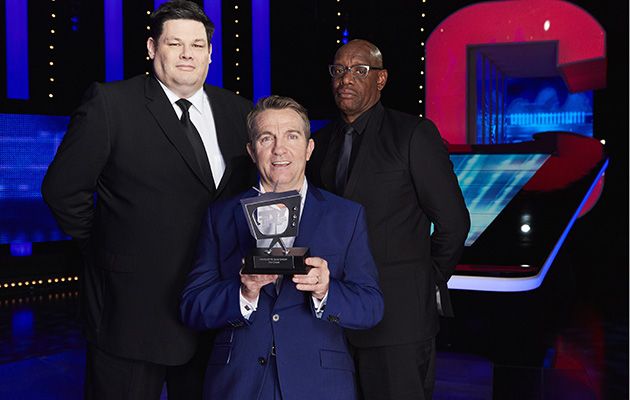 Bradley Walsh accepts TV Times award for The Chase