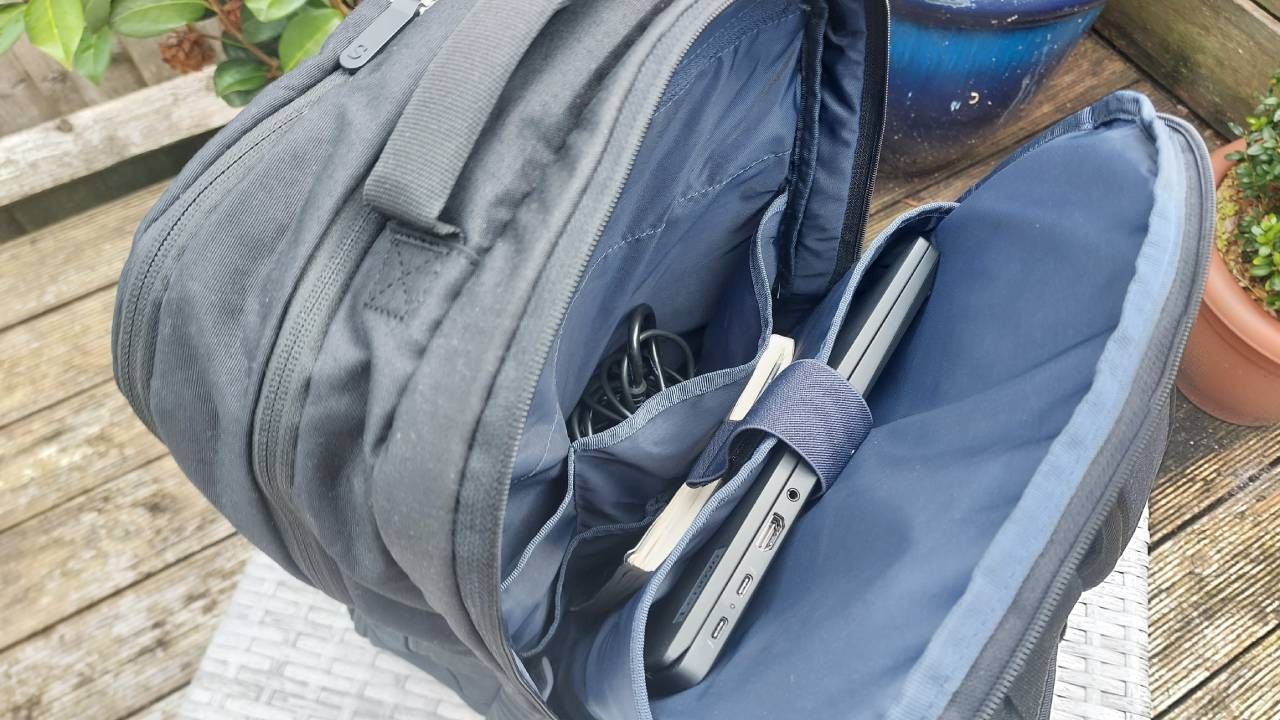 Stolt Alpha Commuter Backpack