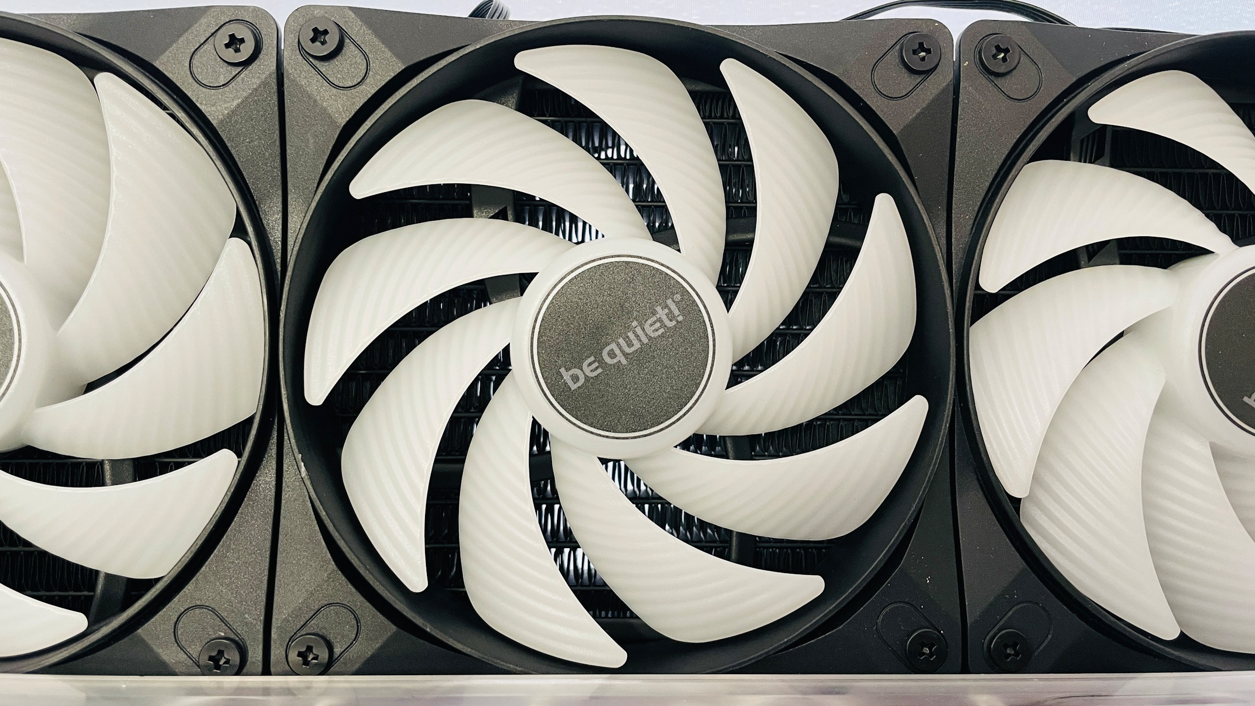 Be Quiet! Light loop AIO fans close up.