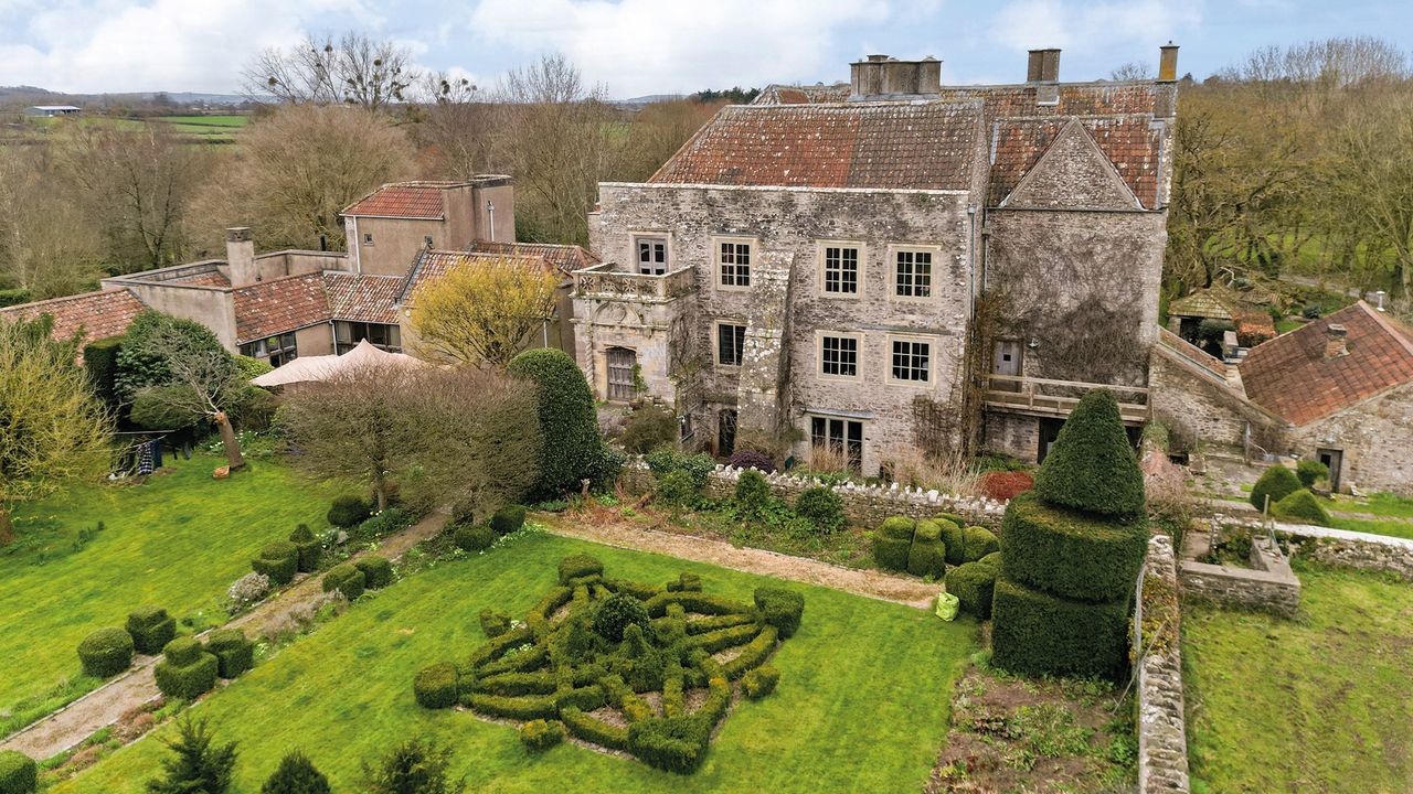 Chelvey Court, Backwell, Bristol