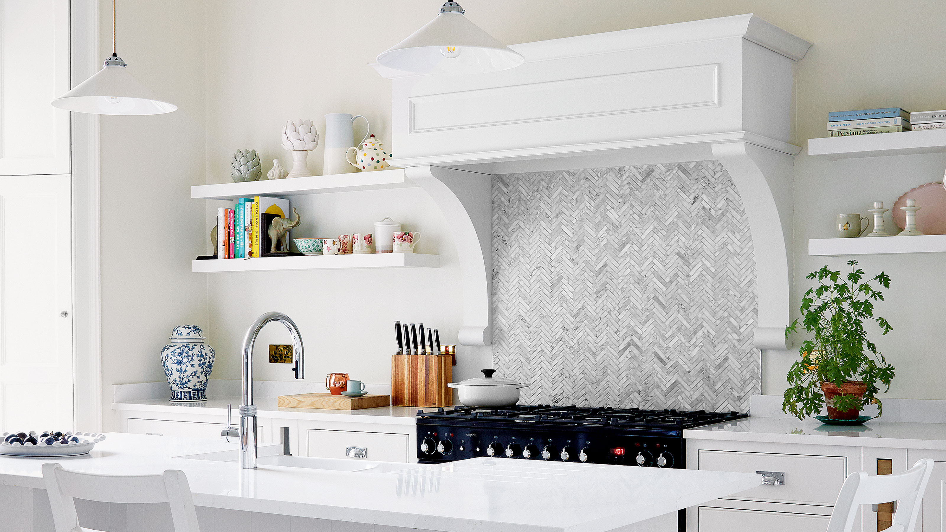 She's Crafty: Kitchen Countertop Riser