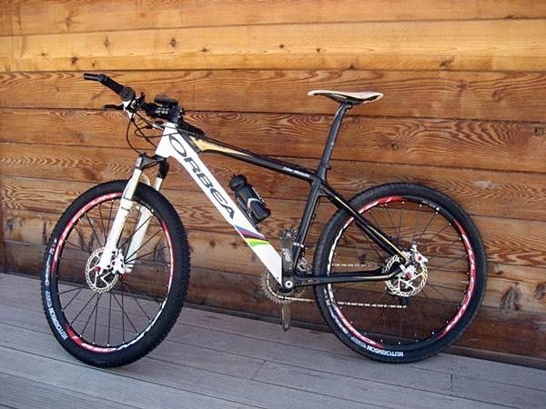 Julien Absalon's Orbea Alma after winning the XC at the French National MTB Championships.