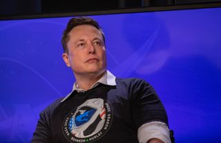SpaceX founder Elon Musk announced his offer to buy 100% of Twitter in cash on Thursday (April 14).