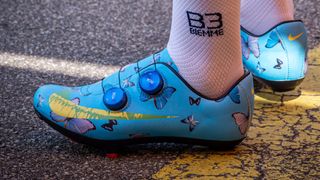 Mark cavendish's custom cycling shoes