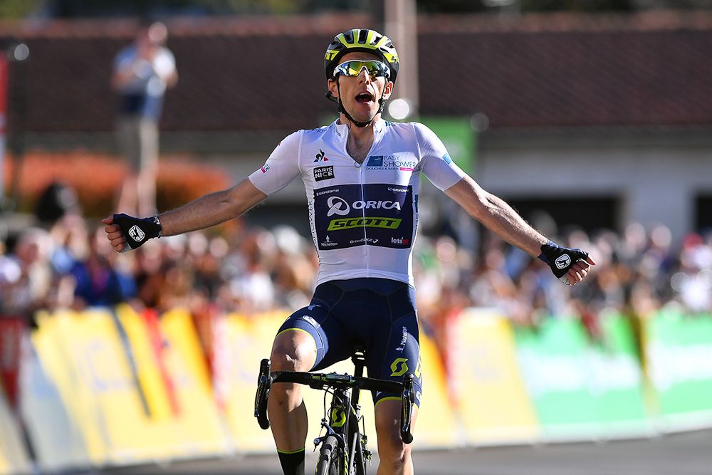 Simon Yates wins stage 6 at Paris-Nice