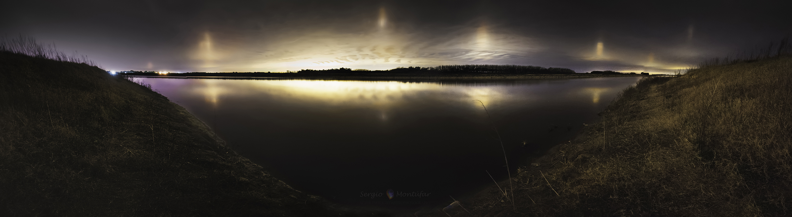 Light Pillars from Argentina by Montufar