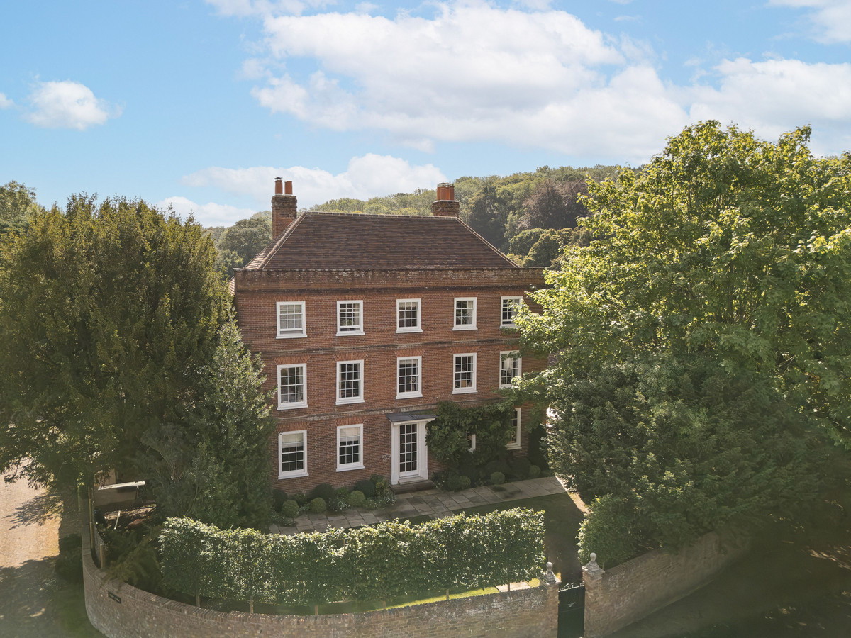 Images of a Georgian House in Buckinghamshire