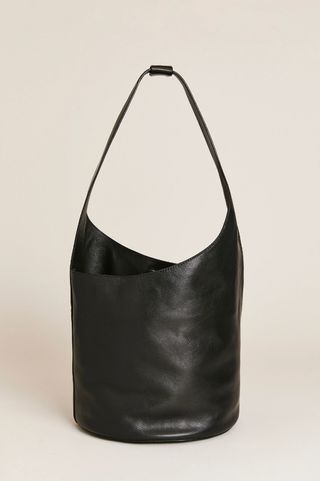 Medium-sized bucket bag “Silvana”