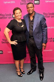 Schmooze Gallery May 6, 2013_2.jpg