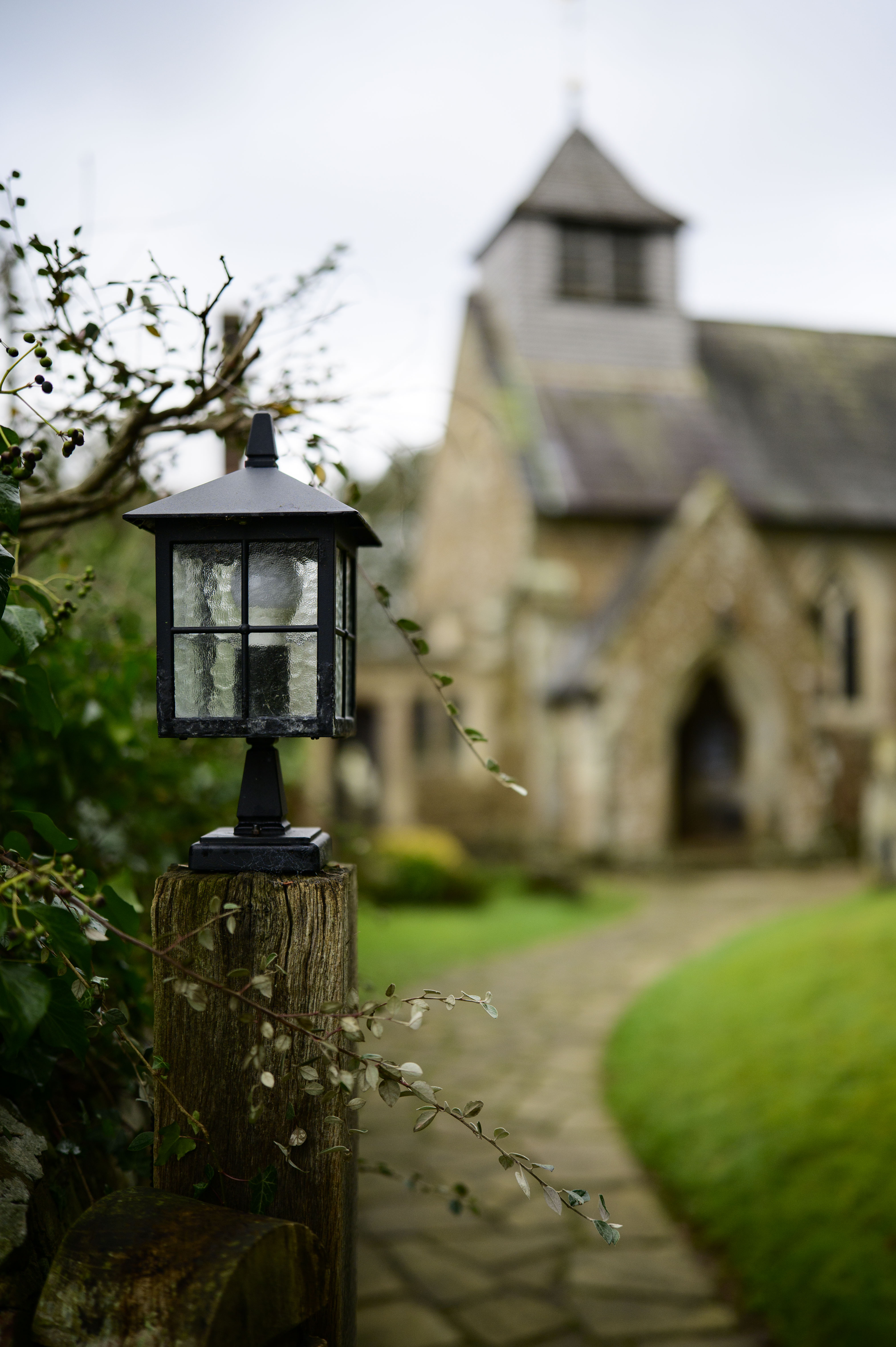 Viltrox AF 35mm F1.2 LAB lens sample gallery: a lamp in front of an old church