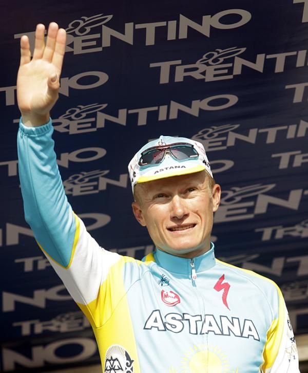 Alexandre Vinokourov (Astana) on the podium