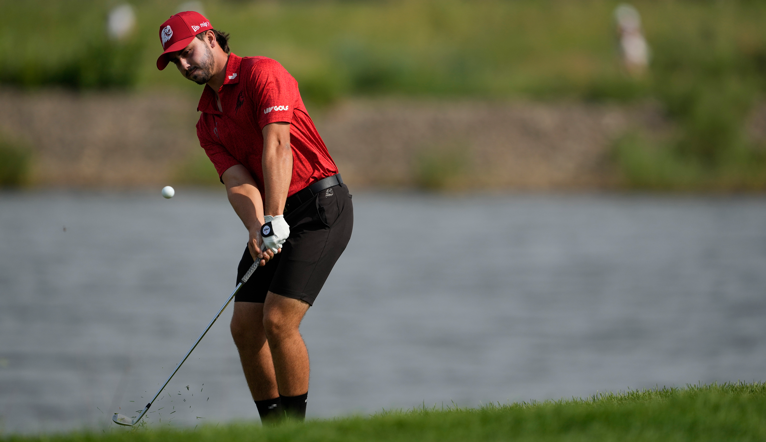 Josele Ballester hits a wedge shot