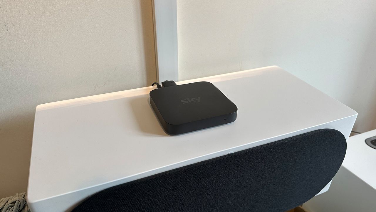 TV streamer: Sky Stream Puck