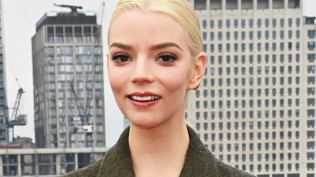 Anya Taylor-Joy attends the &quot;Furiosa: A Mad Max Saga&quot; photocall at Corinthia London on May 18, 2024 in London, England.