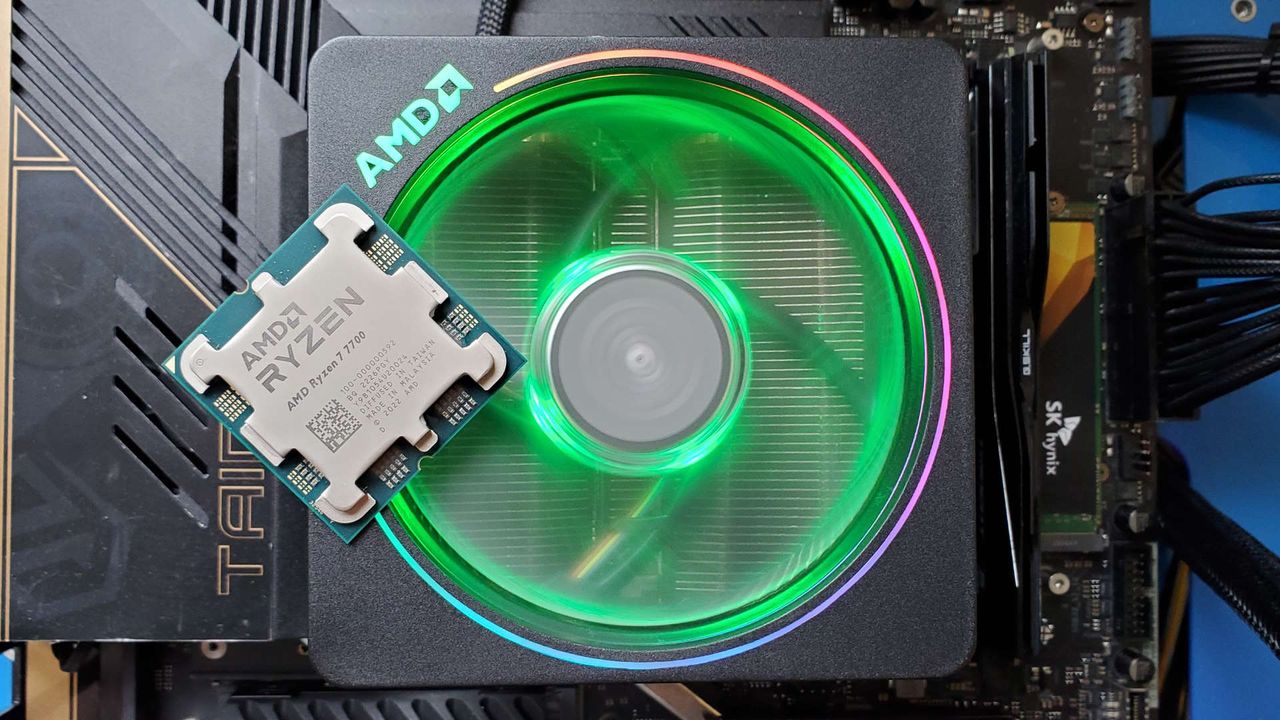 AMD Ryzen 7 7700 CPU