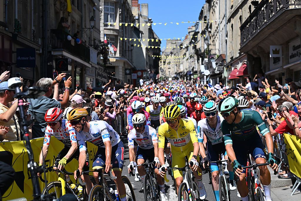 BAYEUX, FRANCE - JULY 10: A general view of Jonas Vingegaard of Denmark and Team Visma | Lease a Bike - Polka dot Mountain Jersey, Mathieu Burgaudeau of France and Team TotalEnergies, Remco Evenepoel of Belgium and Team Soudal Quick-Step - White best young jersey, Tadej Pogacar of Slovenia and UAE Team Emirates - XRG - Yellow leader jersey and Jonathan Milan of Italy and Team Lidl - Trek - Green Sprint Jersey prior to the 112th Tour de France, Stage 6 a 201.5km stage from Bayeux to Vire Normandie / #UCIWT / on July 10, 2025 in Bayeux, France. (Photo by Tim de Waele/Getty Images)