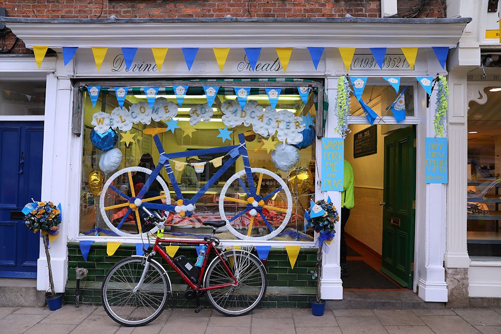 Yorkshire is dressed up for the race
