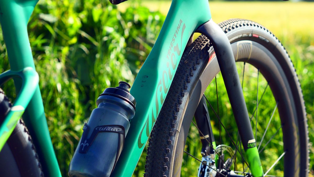 Wilier Rave SLR ID2 aerodynamic tubing detail