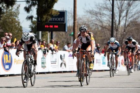 Loren Rowney (Specialized/Lululemon) taking the win.