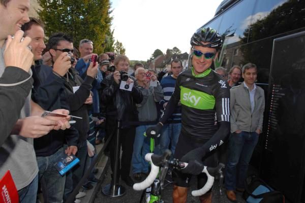 Bradley Wiggins looks happy to start stage 7