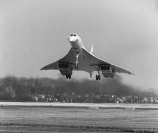 Aircraft BAC Aerospatiale Concorde 002 1st Landing April 1969 The British built Concorde 002 prototype lands for the first time