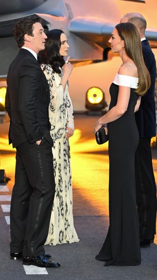 Prince William and Kate Middleton meet Miles Teller from Top Gun: Maverick