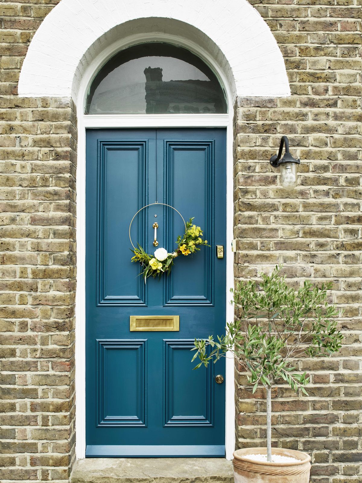 22 Front Door Ideas That Set the Right Tone for Your Home | Homebuilding