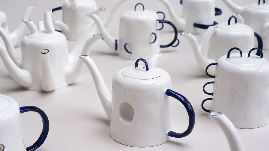 white teapots
