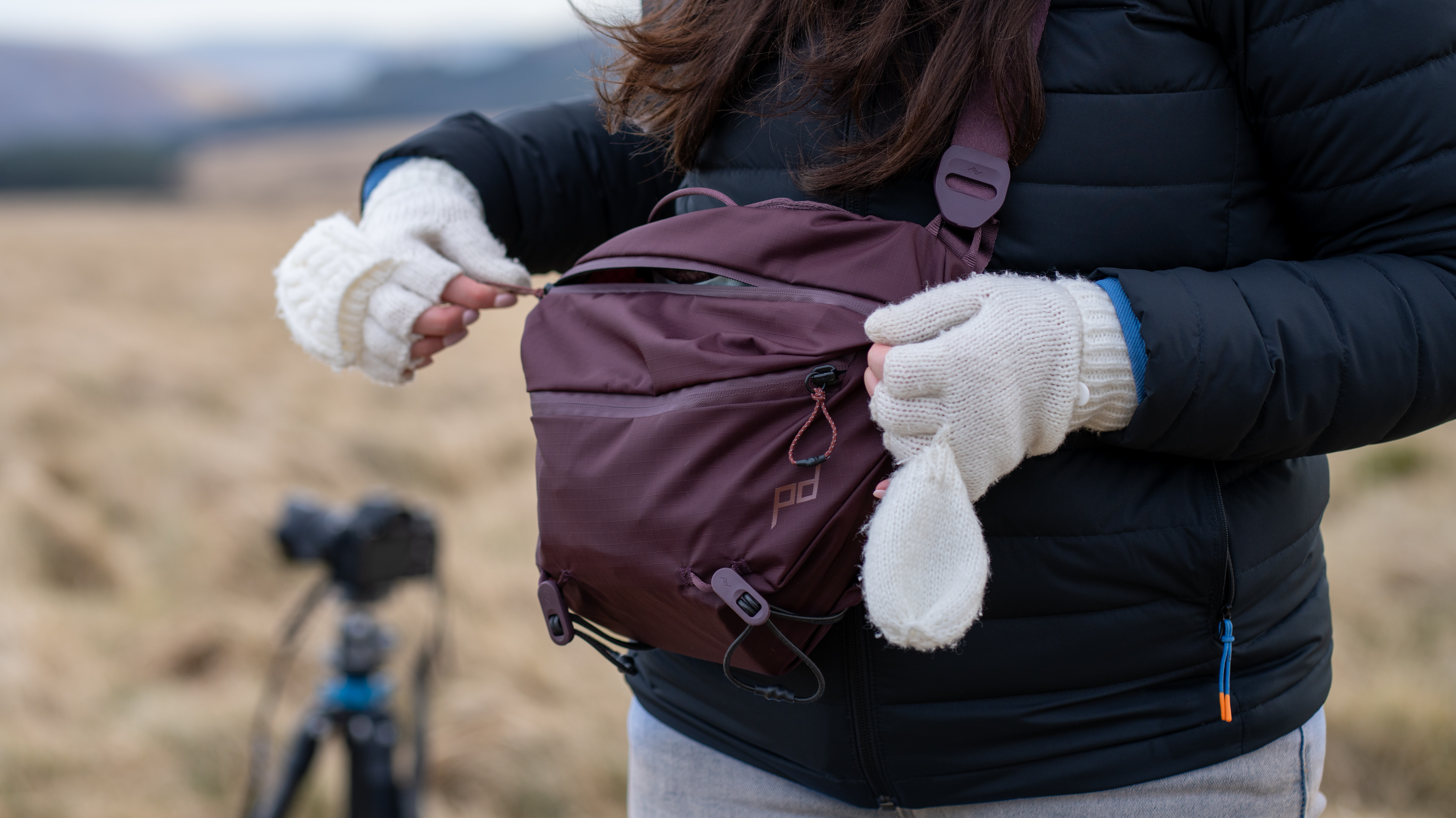 woman wearing the Peak Design sling bag