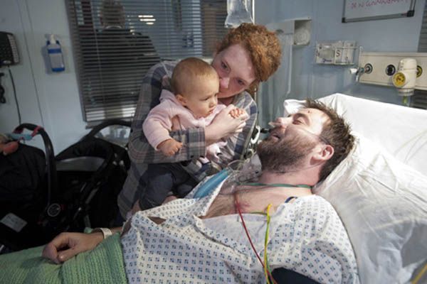 Corrie&#039;s Jennie: &#039;I hope John can save Fiz&#039;
