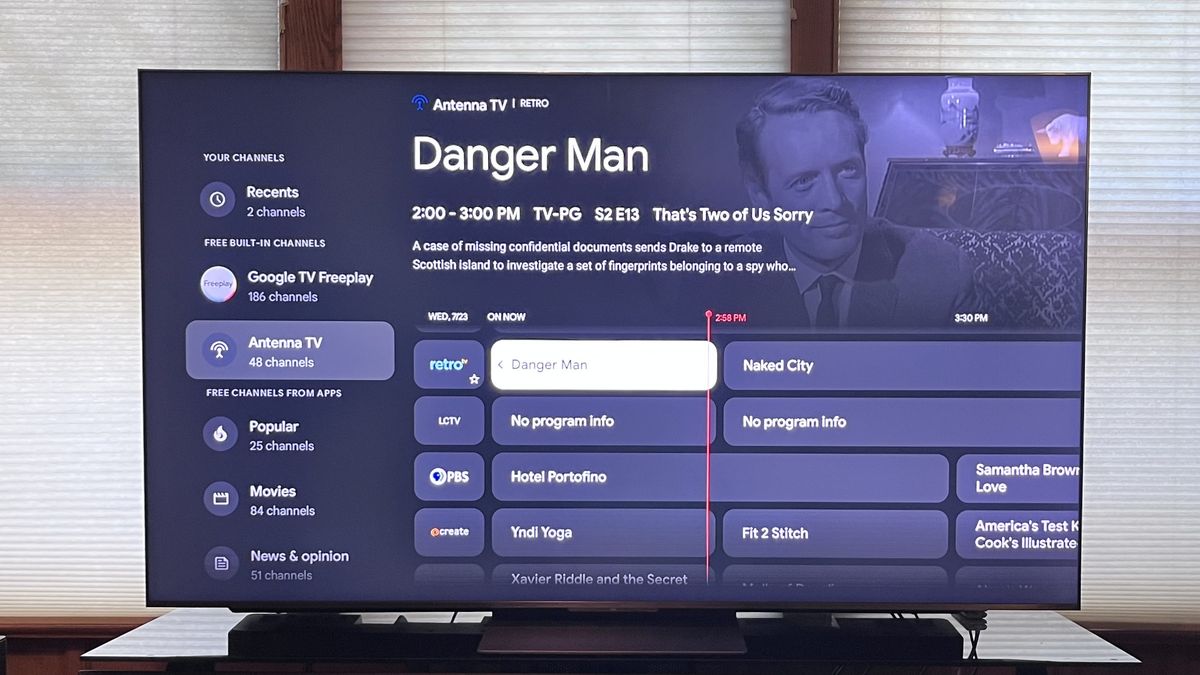 TCL QM8K Google TV screens