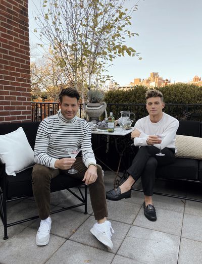 nate berkus and jeremiah brent with tanqueray