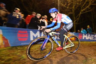 Lucinda Brand powers to victory in Superprestige Diegem women's race