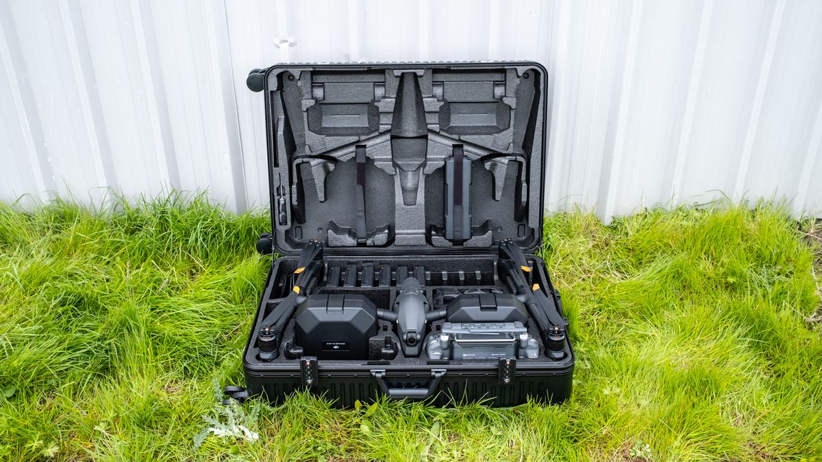 DJI Inspire 3-drone in suitcase.