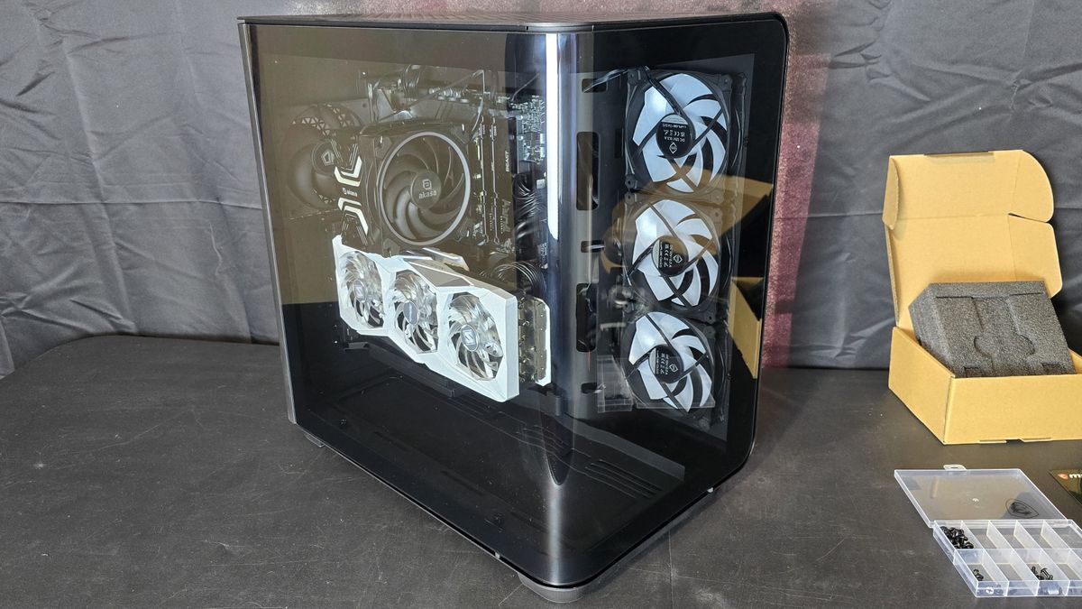 photo of MSI MEG Maestro 700L PZ Case Review: Big and Luxurious image