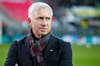 Alan Pardew during the Dutch Eredivisie match between AZ Alkmaar and ADO Den Haag in March 2020.